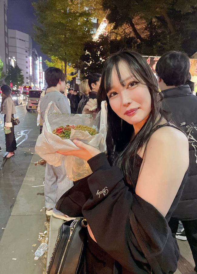 日本女子自曝亲妈给自己找了3个爸,从小遭家暴性侵,17岁被亲爹要求卖身养家!(组图) - 10