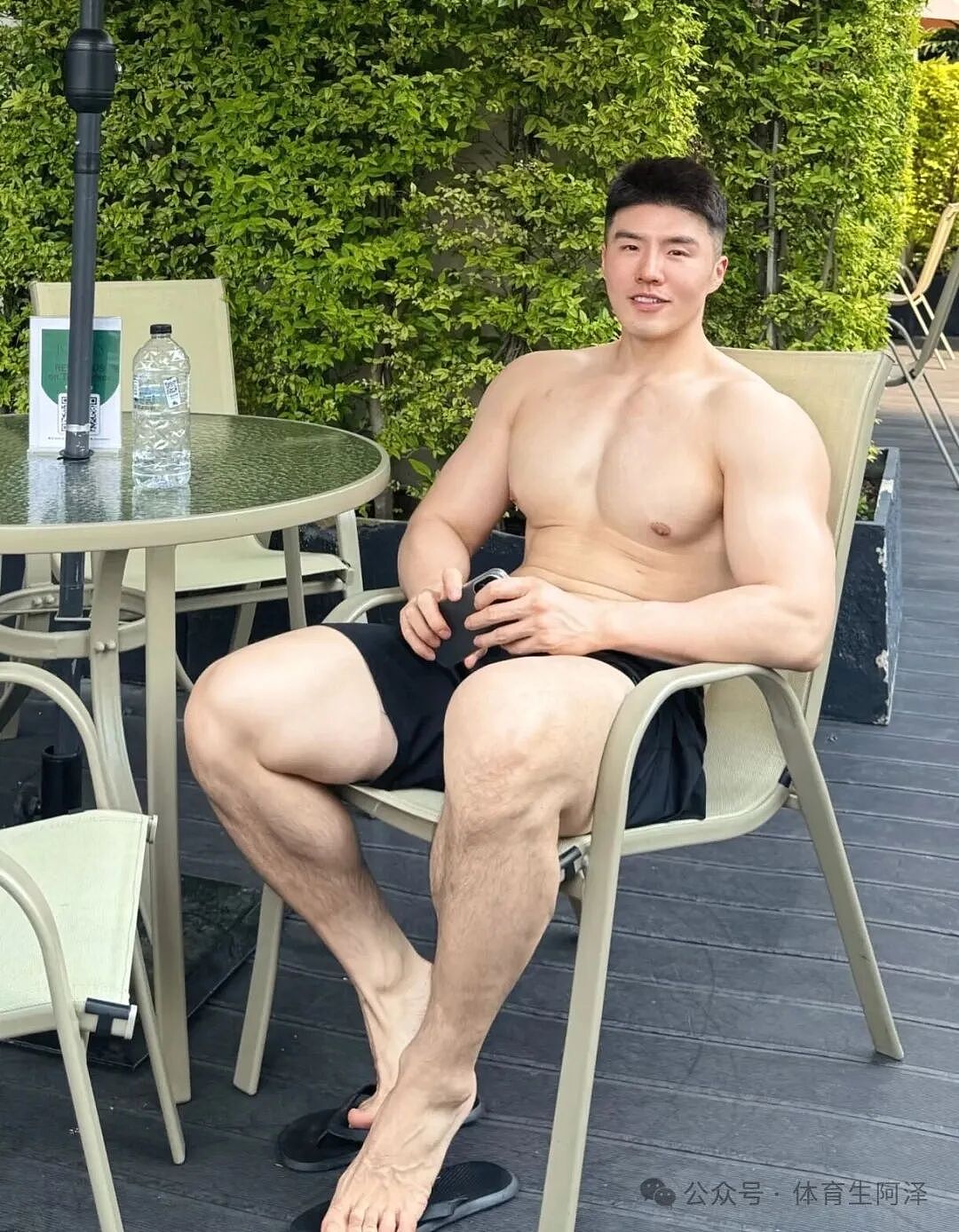 【帅哥】深圳脂包肌肌肉大狼狗,大包太明显!前男友:吃过香蕉都知道...(组图) - 10