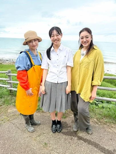 日本昔日两大女神零滤镜近照曝光!穿着朴素、体态发福,神颜不再却获全网大赞?!(组图) - 21