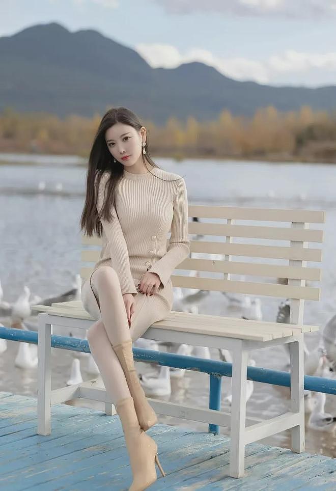 【美女】这身材绝了，蜜桃臀、大长腿搭配肉丝+包臀裙，谁能顶得住啊！（组图） - 12
