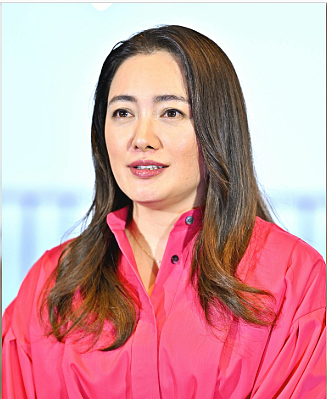 日本昔日两大女神零滤镜近照曝光!穿着朴素、体态发福,神颜不再却获全网大赞?!(组图) - 20