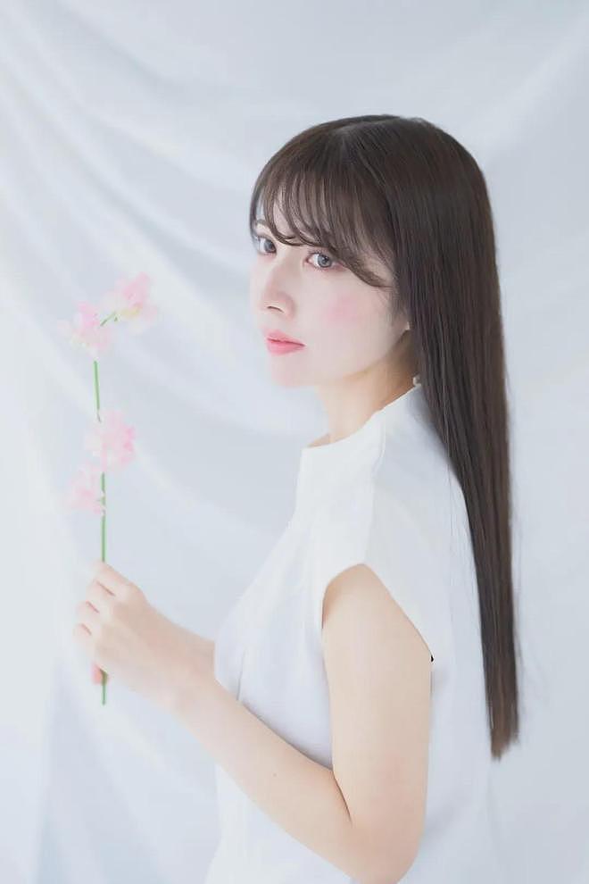 【美女】最美赛车女郎,美女长相靓丽,身材火辣妖娆,S曲线看了还想看(组图) - 1