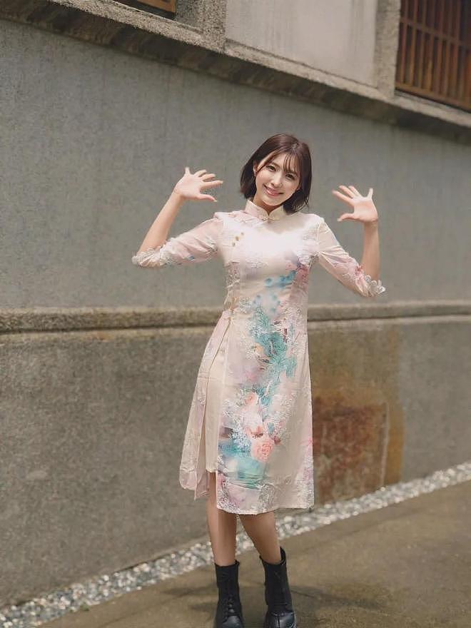 【美女】G杯蓝衣战神,短发女王,笑容甜美,身材无敌,看了简直停不下来(组图) - 11