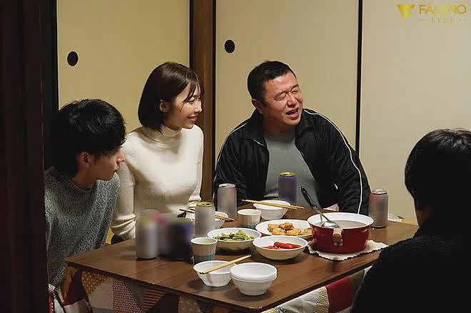 【美女】G杯蓝衣战神,短发女王,笑容甜美,身材无敌,看了简直停不下来(组图) - 16