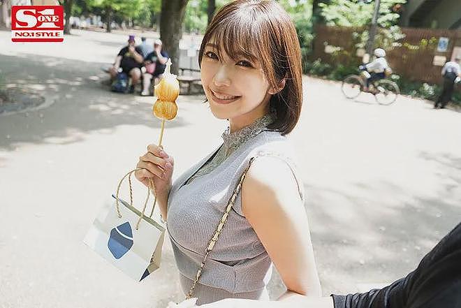【美女】G杯蓝衣战神,短发女王,笑容甜美,身材无敌,看了简直停不下来(组图) - 40