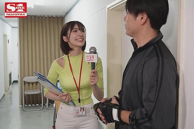 【美女】G杯蓝衣战神,短发女王,笑容甜美,身材无敌,看了简直停不下来(组图) - 41