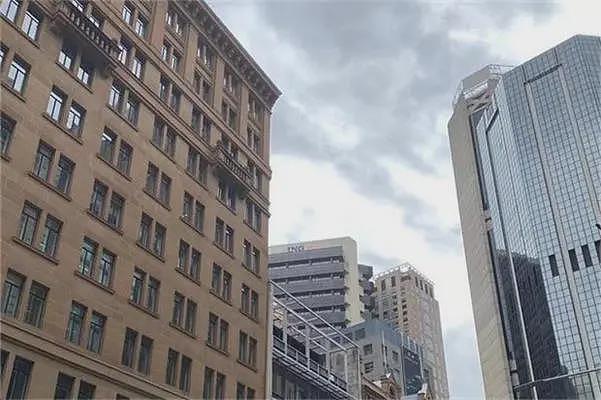 澳洲房市警报：税改或引爆四十年最大房价滑坡，5%至10%全国性下跌成基准预期 - 2