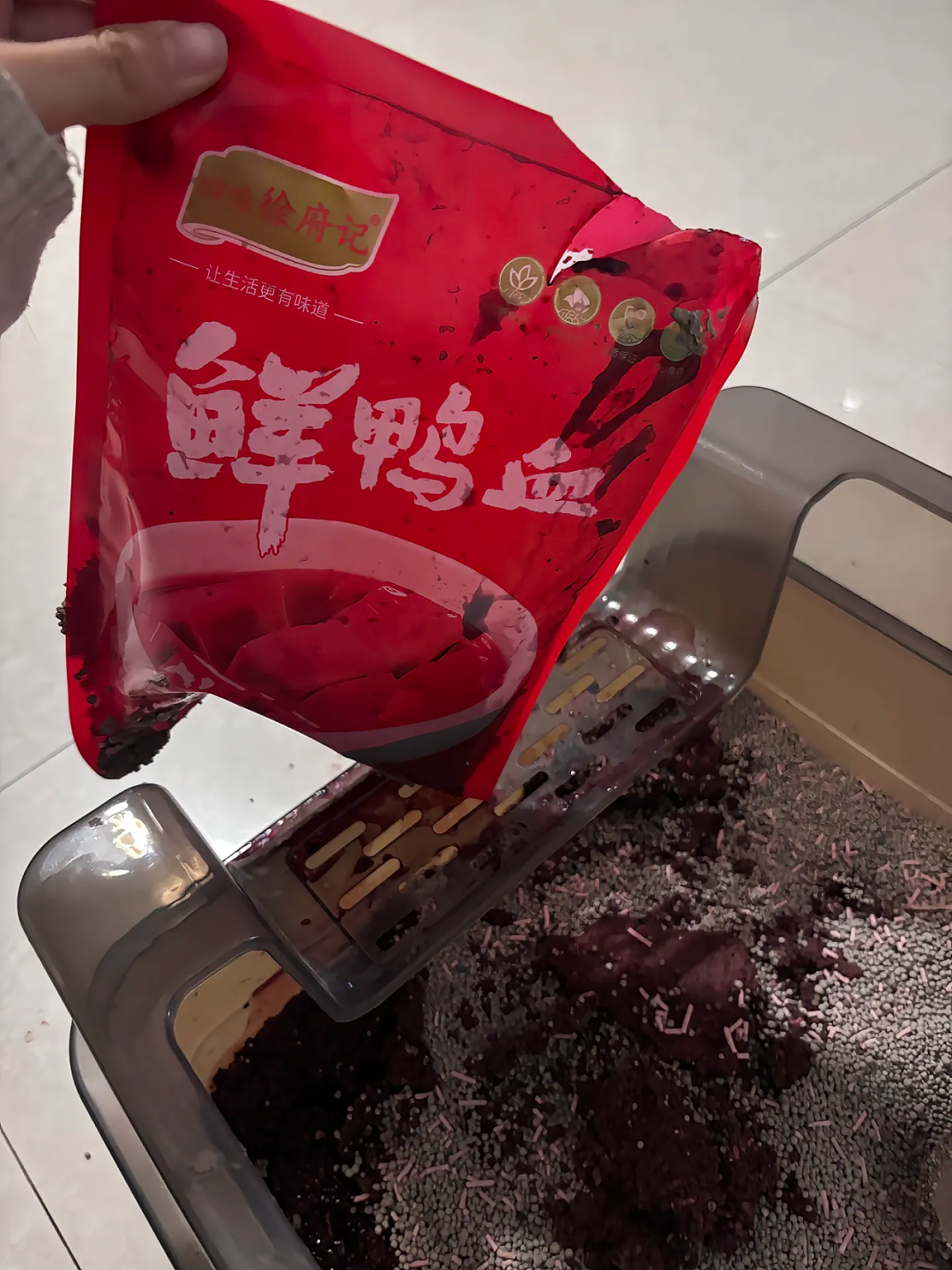 【宠物】小姐姐说猫砂盆有一大滩血，连医生也被吓到，结果几分钟破案后被气笑了... - 4