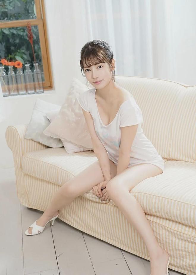 【美女】清纯校花，绝美身材+天使脸蛋，千年美少女（组图） - 18