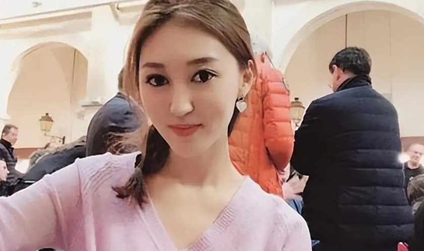 港姐嫁大40岁富豪,8个月闪离后手握3亿分手费!如今定居国外过的怎么样了?(组图) - 3