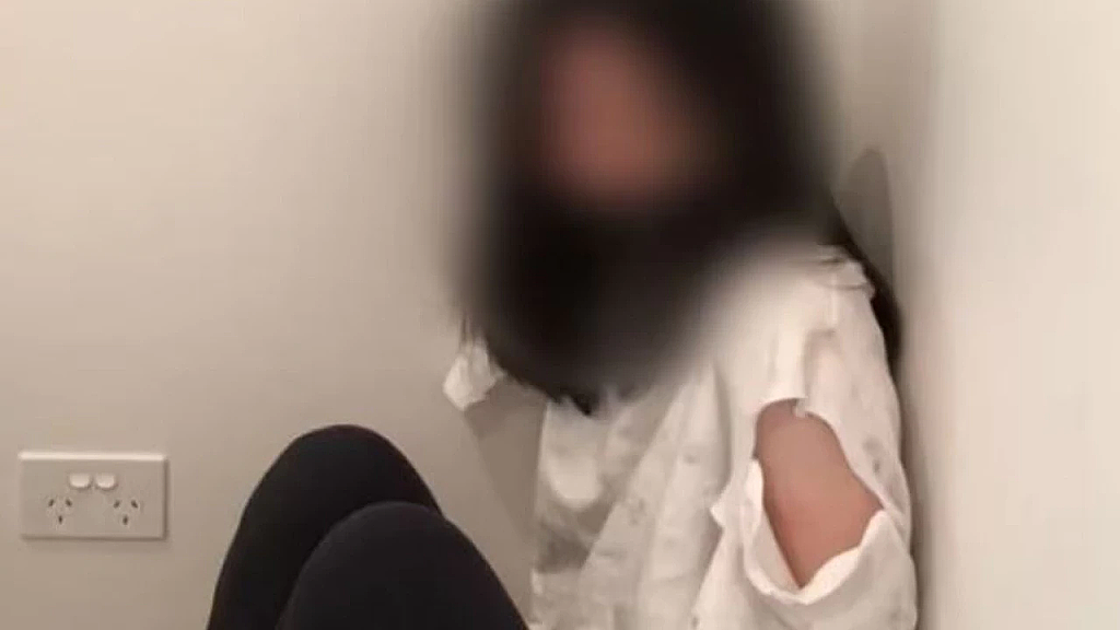 19岁中国留学生满头是血，哭求父母打钱！“不给钱就要k我手指！”（组图） - 8