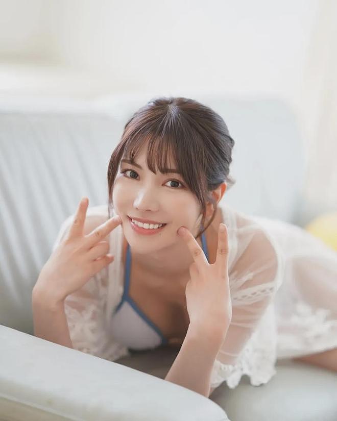 【美女】清纯校花，绝美身材+天使脸蛋，千年美少女（组图） - 2