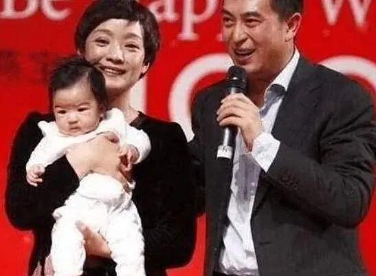 【情感】追《主角》意外磕到糖！张嘉益夫妻戏里同框，19年相守太甜了（组图） - 25