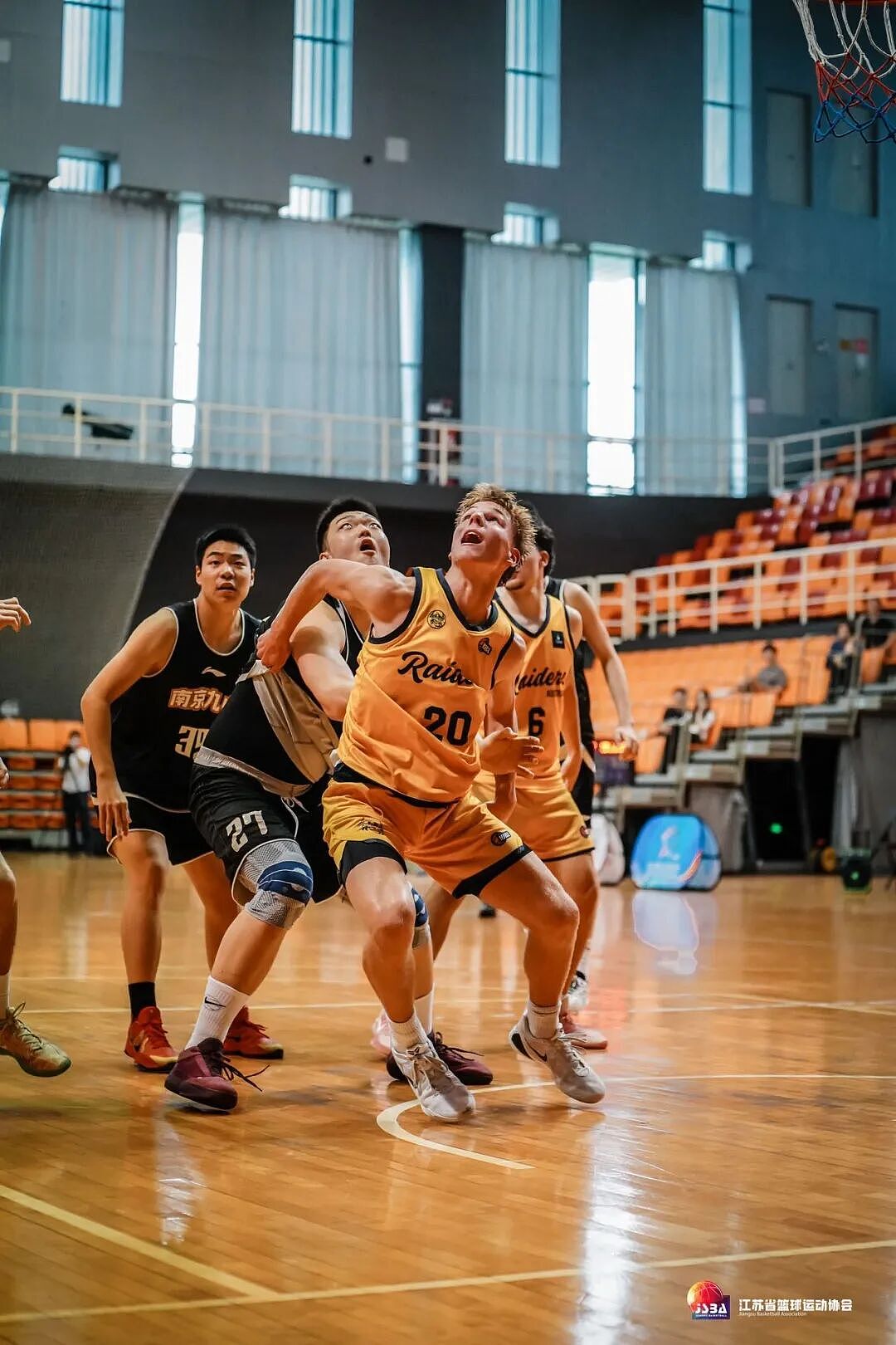 篮球架桥 青春飞扬——2026“一带一路”青年体育交流周暨江苏省-维多利亚州青年篮球交流活动圆满举行（组图） - 12