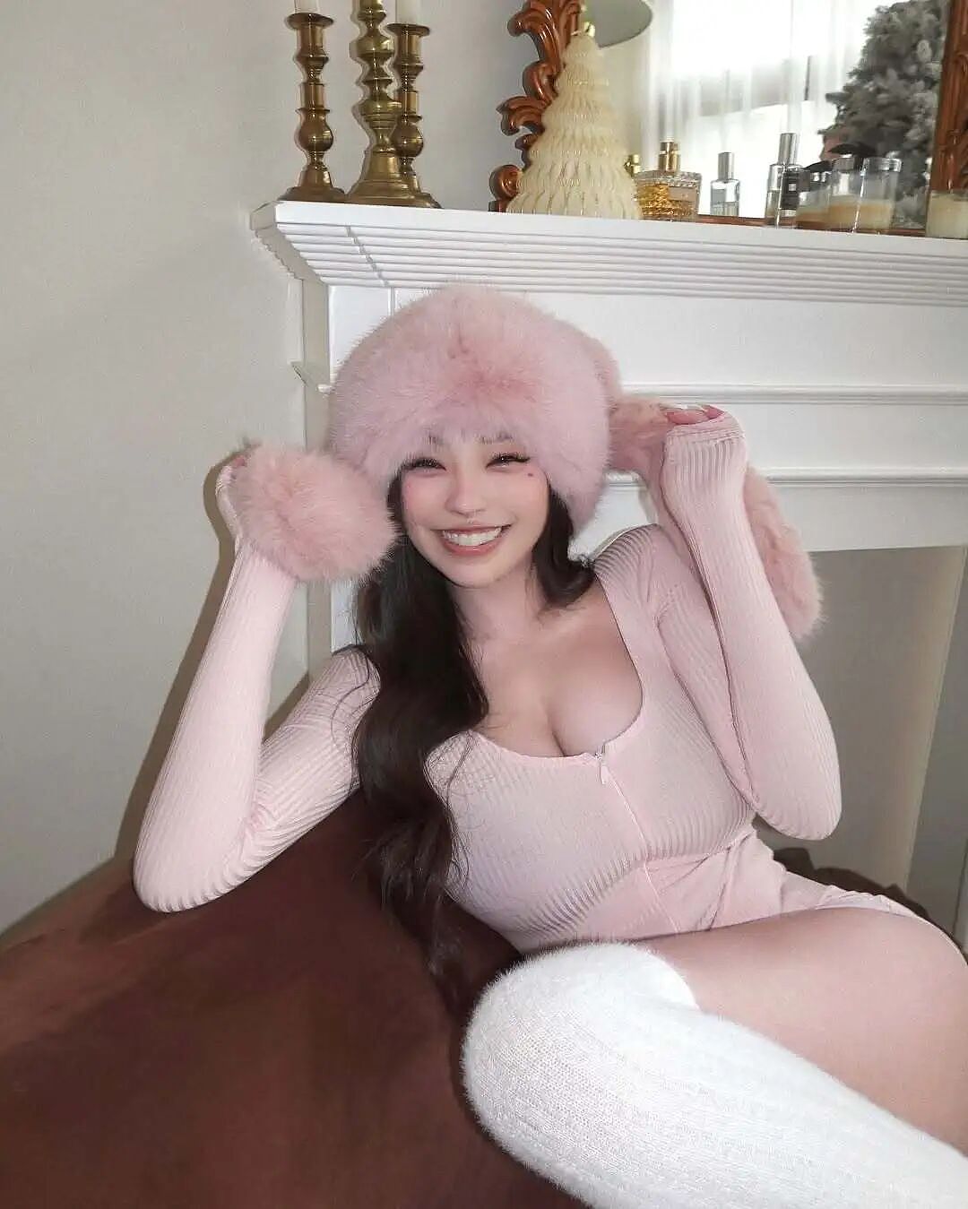 【美女】超绝女网红！身材哇哇好！（组图） - 1