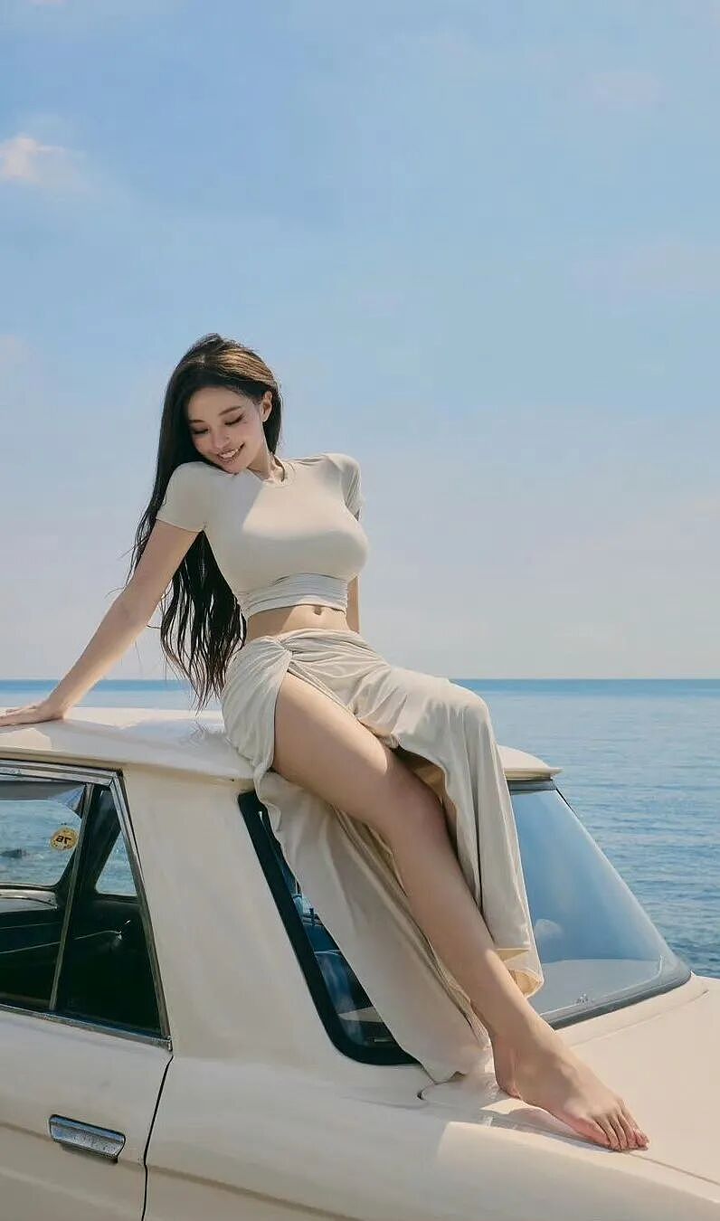 【美女】超绝女网红!身材哇哇好!(组图) - 4