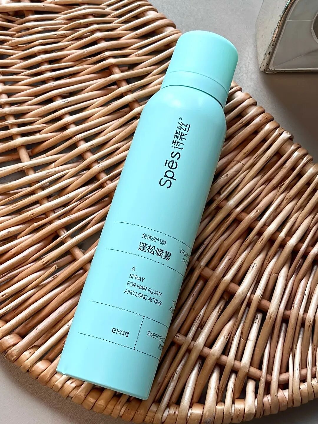 【时尚】聊点实用的：38°高温天出门，全靠它们保持体面美丽（组图） - 64
