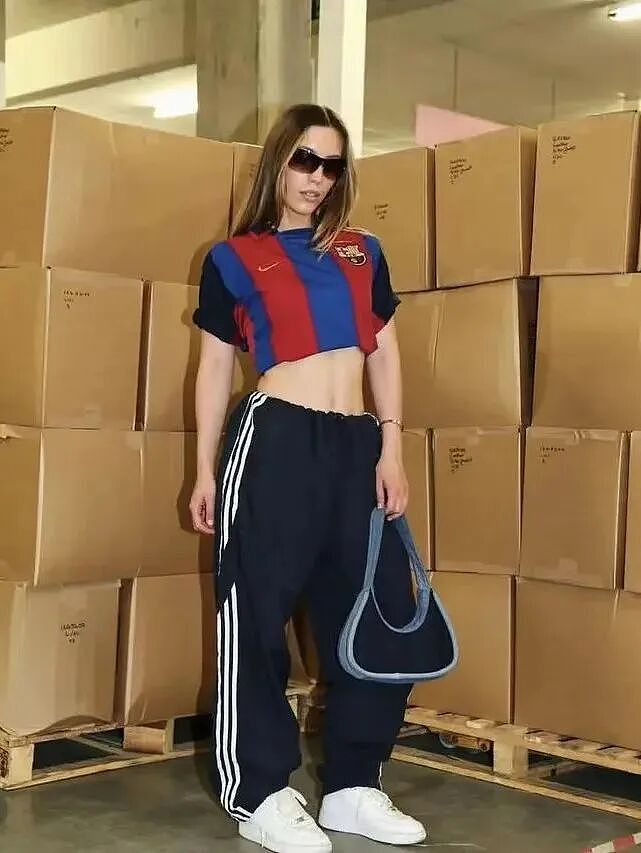 伪球迷穿搭指南:我承认,我只负责好看(组图) - 31