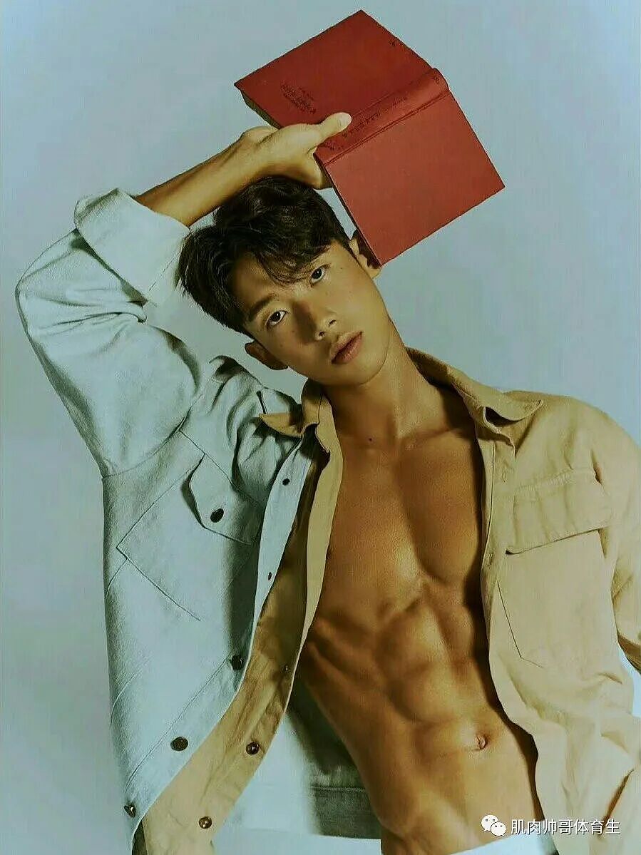【帅哥】健身大男孩，肌肉帅哥体育生（组图） - 4
