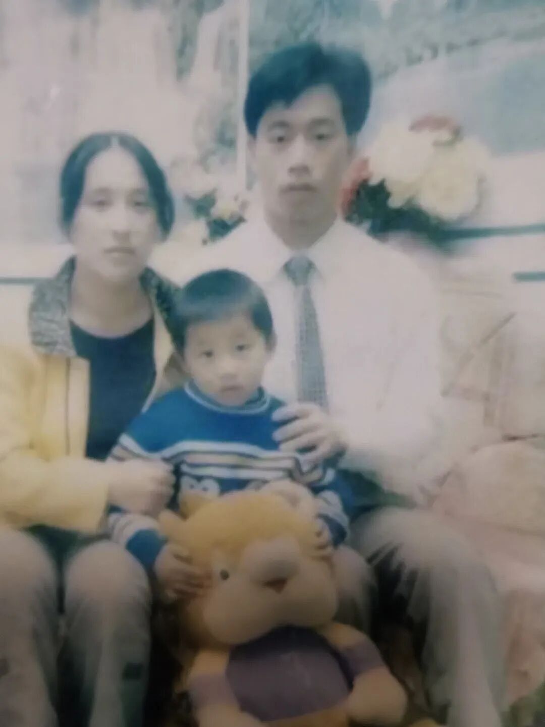 【情感】结婚31年，搭档16年，送件超百万！这对夫妻携手用快递车投递幸福（组图） - 6