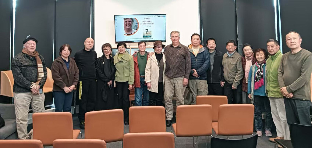 依士活图书馆举办文学讲座,澳作家分享创作的叙事之道 - 3