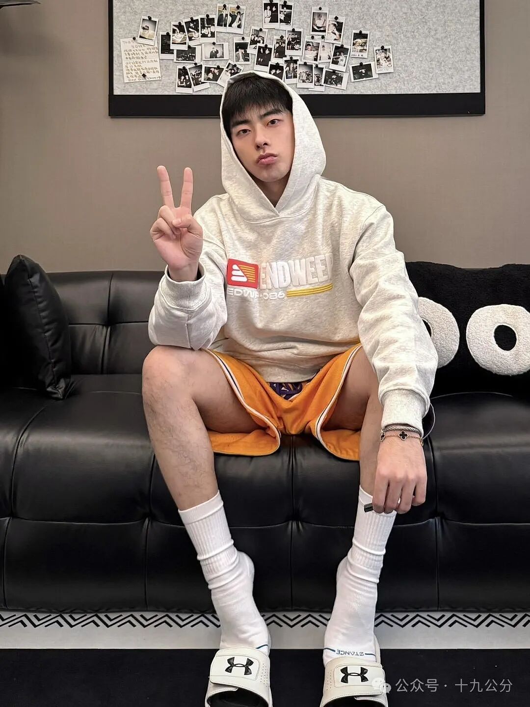 【帅哥】超浓密腿毛,大喉结,大鼻子,超高颜值卷毛小狼狗!颜值堪比一线明星!(组图) - 3