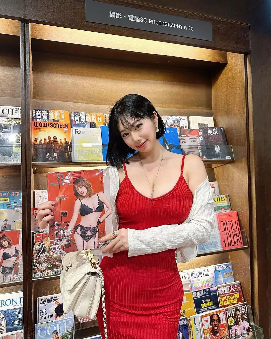 极品韩妹！完美腰臀比！身材太顶级！完全扛不住！（组图） - 17