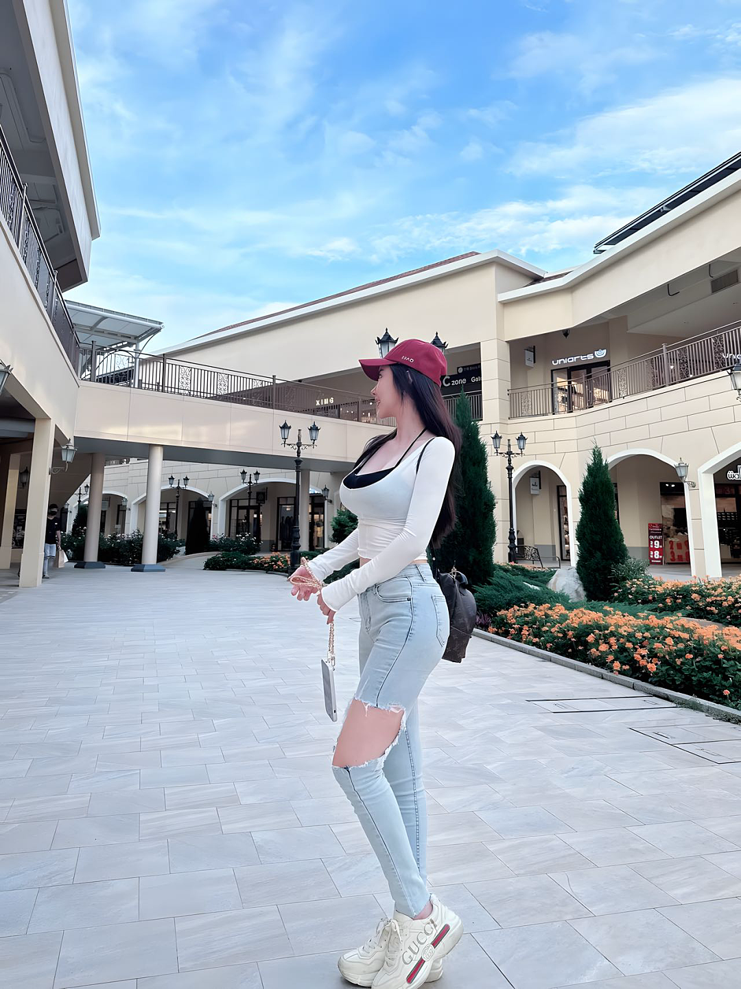 美女|修身辣妹 长腿吸睛(组图) - 2