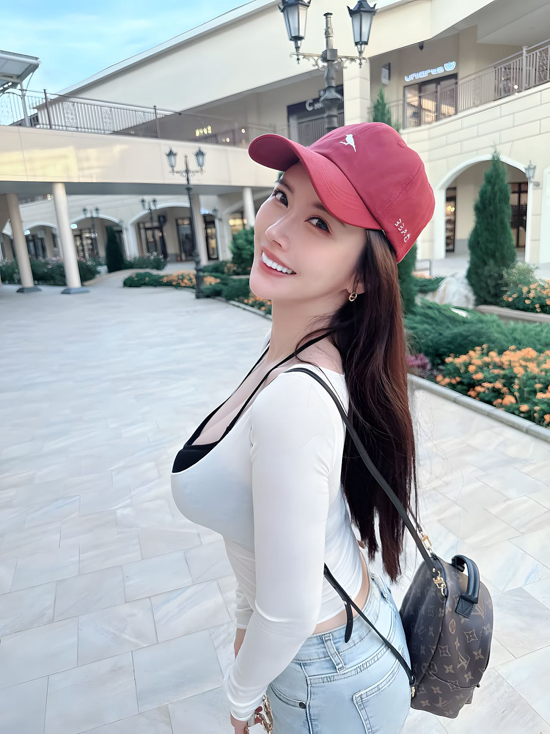 美女|修身辣妹 长腿吸睛(组图) - 4