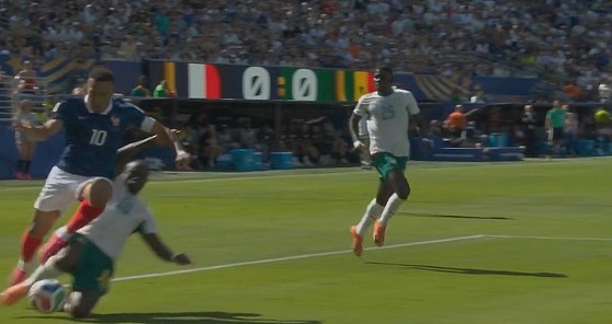 开门红！法国3-1塞内加尔，姆巴佩双响成法国队史射手王 - 38