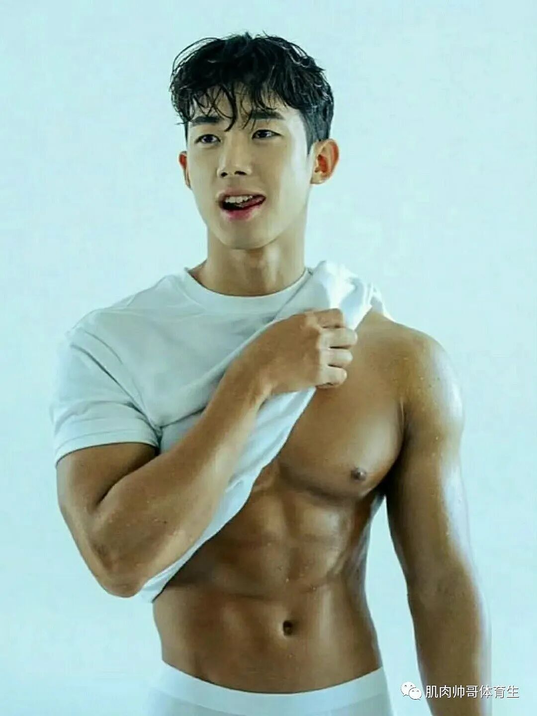 【帅哥】健身大男孩，肌肉帅哥体育生（组图） - 3