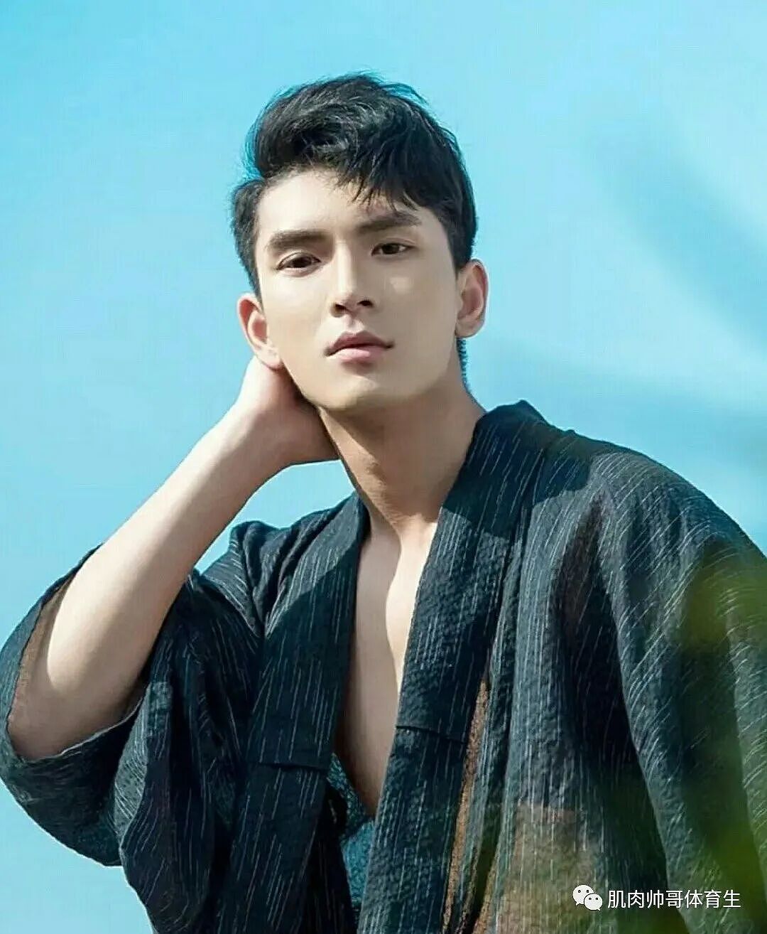 【帅哥】健身大男孩，肌肉帅哥体育生（组图） - 9