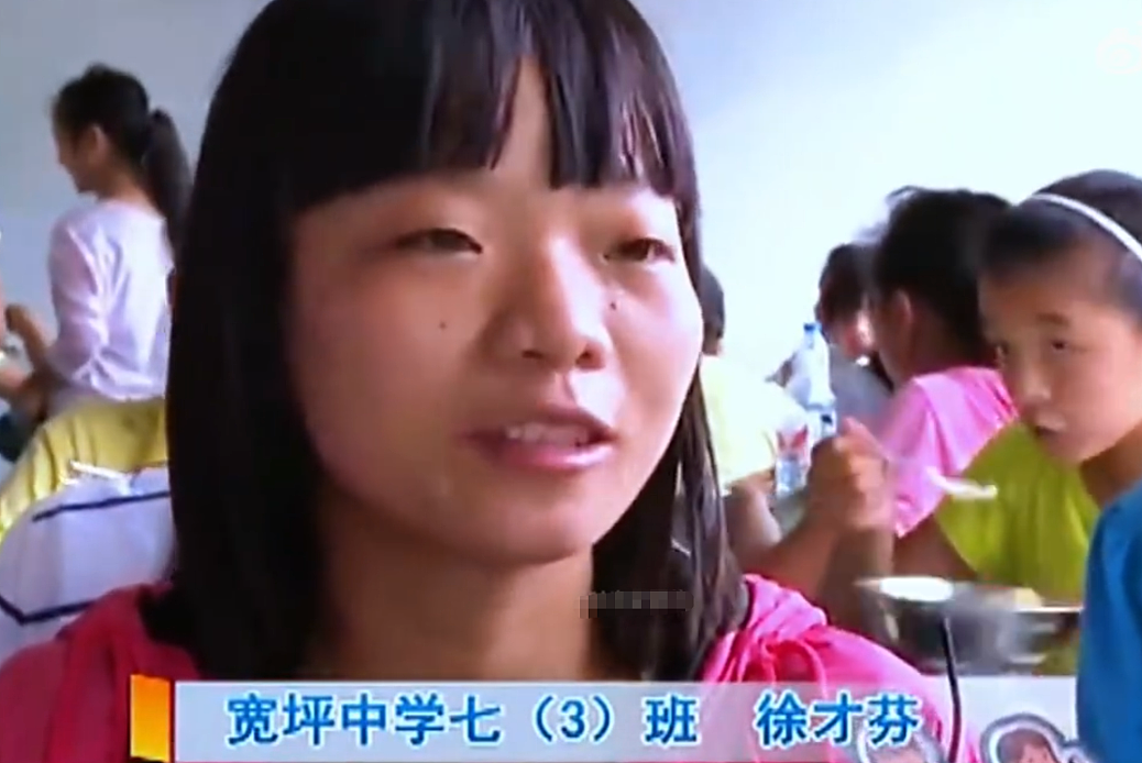 【情感】6岁失双腿,21岁失至亲,28岁丧偶,独自带俩娃的“无腿妈妈”走出最硬人生路(组图) - 5