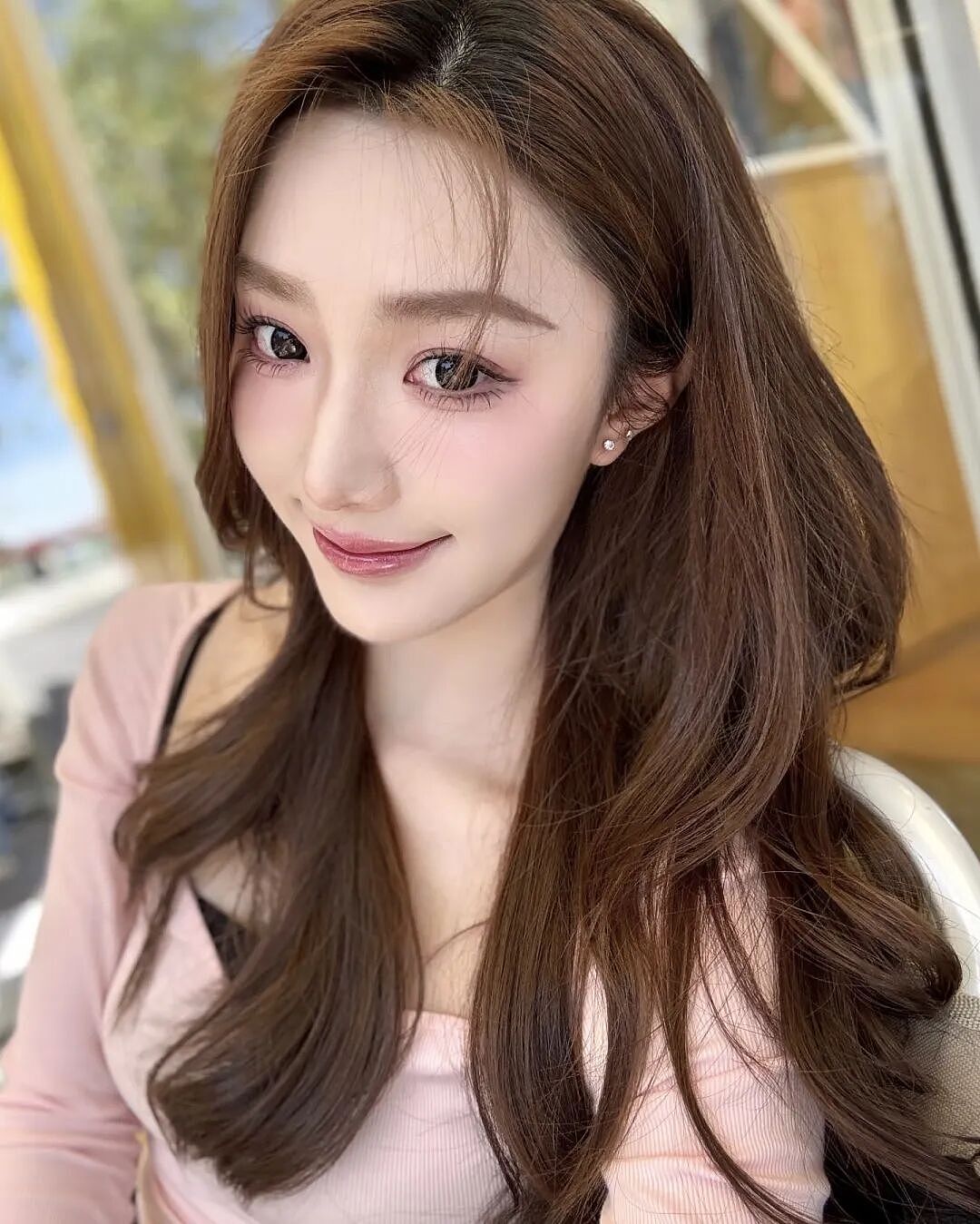 【美女】国产美女 | 草莓屁屁(组图) - 1