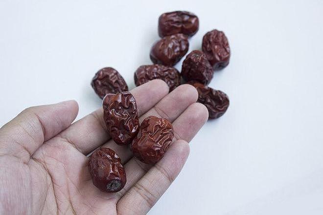 【健康】红枣再次成为关注对象！医生发现：吃红枣时，千万多留意这几点！（组图） - 4