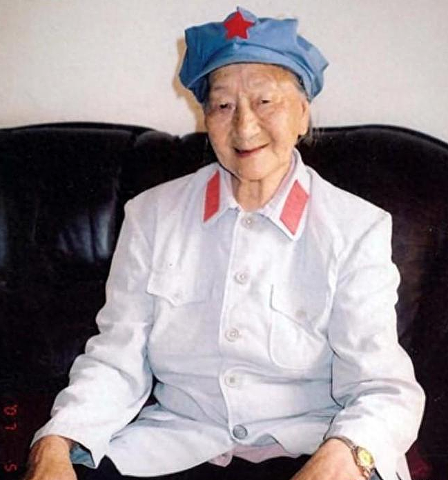 【情感】一生只有2日夫妻相守，长征路上失散，重逢已过47年，那场烽火姻缘，看哭无数人（组图） - 2