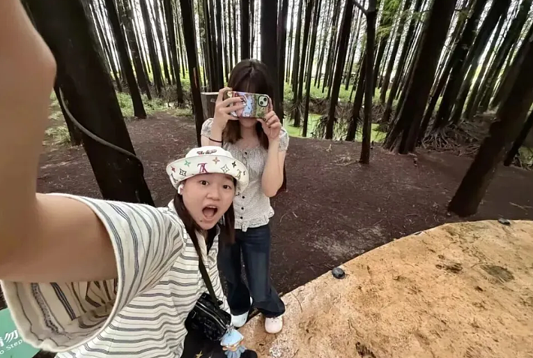 全红婵近照曝光！留起了长发，近170cm颜值惊人，网友直呼快认不出来了（组图） - 3