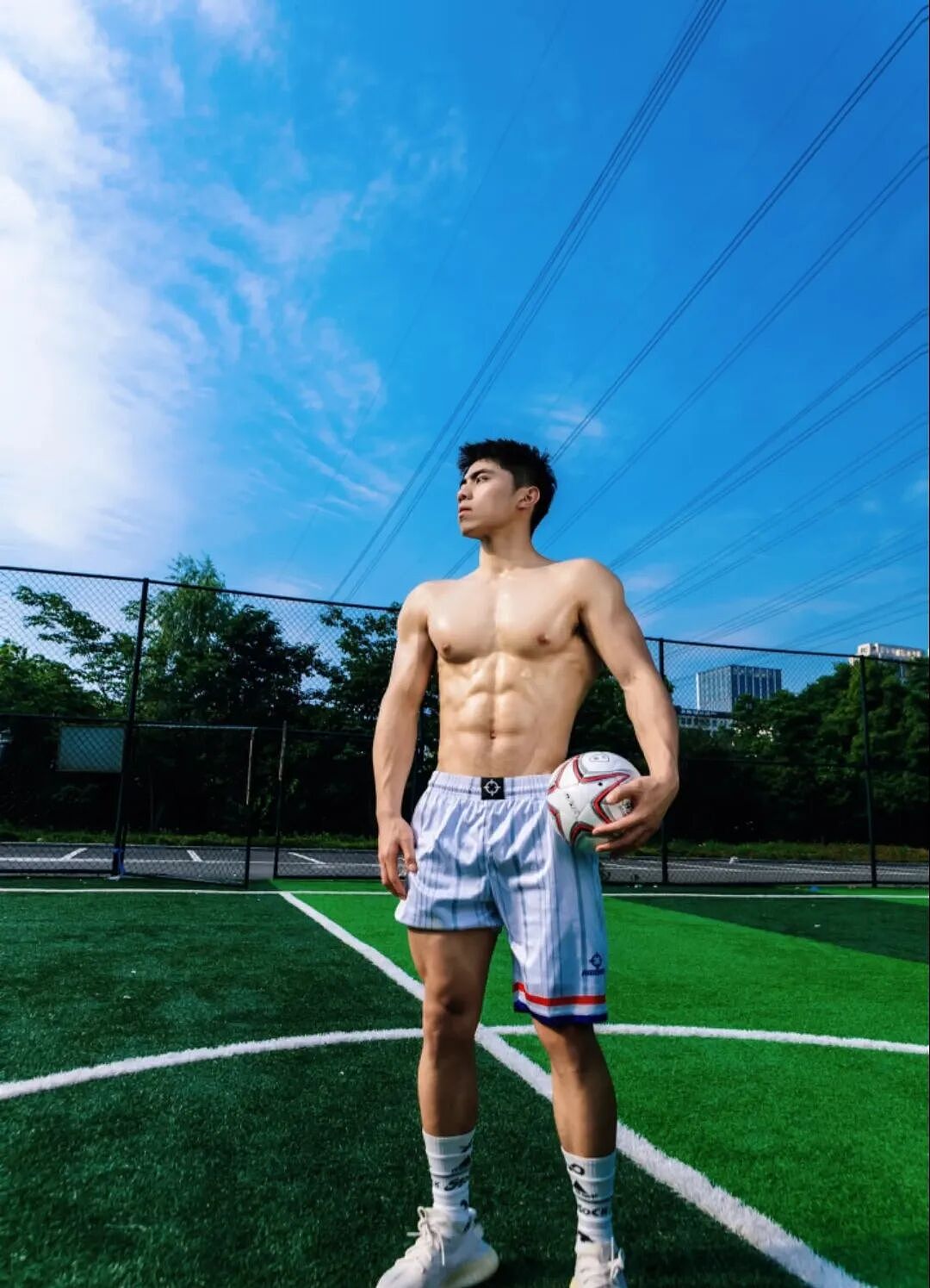 【帅哥】深圳195黑皮壮硕体育生，男粉直呼daddy级别的...（组图） - 13