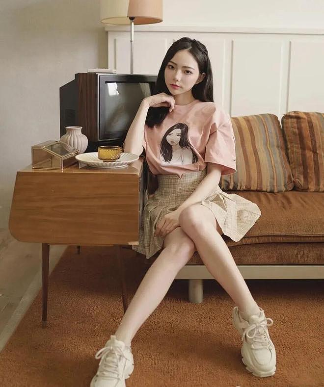 【美女】美女身材性感，曲线优美，肤白水嫩十分诱人，这谁顶得住啊（组图） - 20