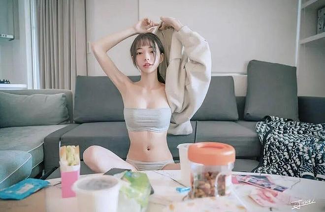 【美女】美女身材性感，曲线优美，肤白水嫩十分诱人，这谁顶得住啊（组图） - 6