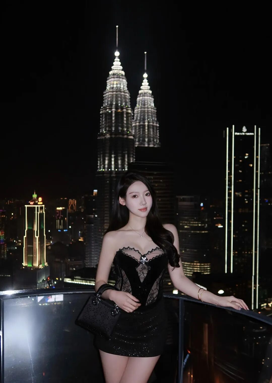 【美女】国产美女 | 小江别熬夜(组图) - 47