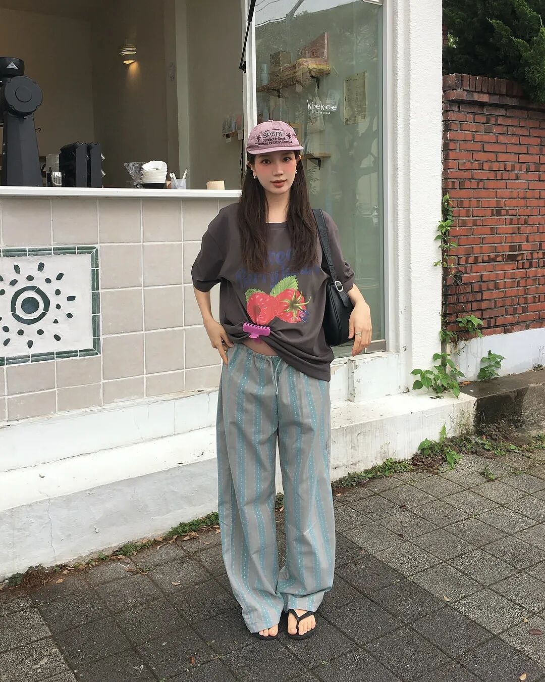 【时尚】ins高赞穿搭合集|为什么有些女生穿得简单,却总让人忍不住多看两眼?(组图) - 33