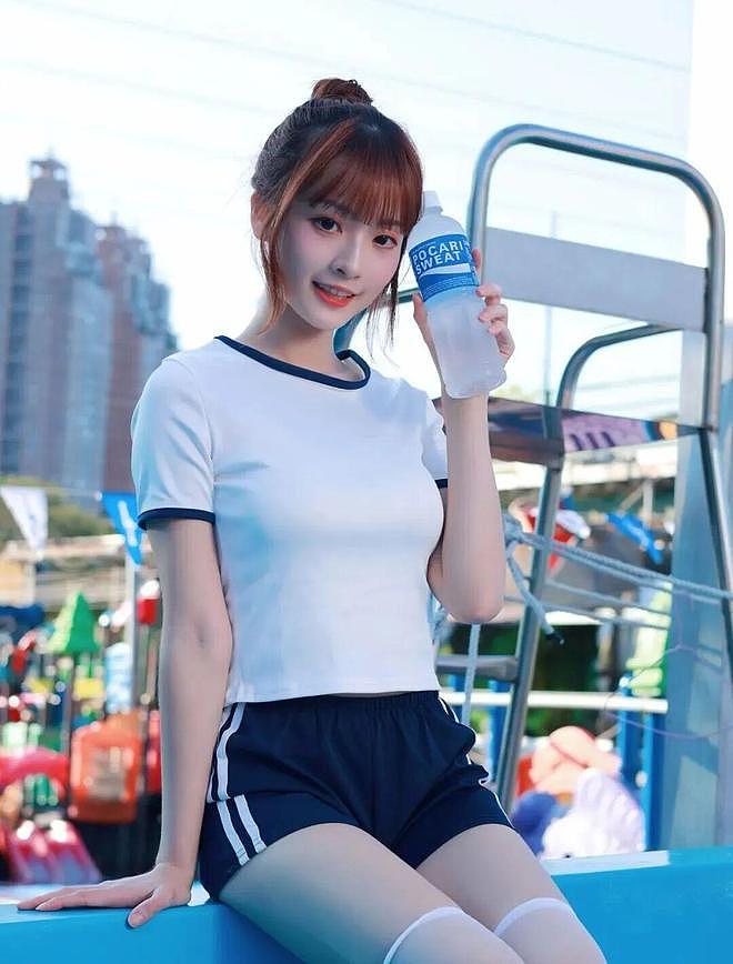 【美女】双马尾啦啦妹子,甜美长相,身材火辣,狠狠戳中审美?(组图) - 16