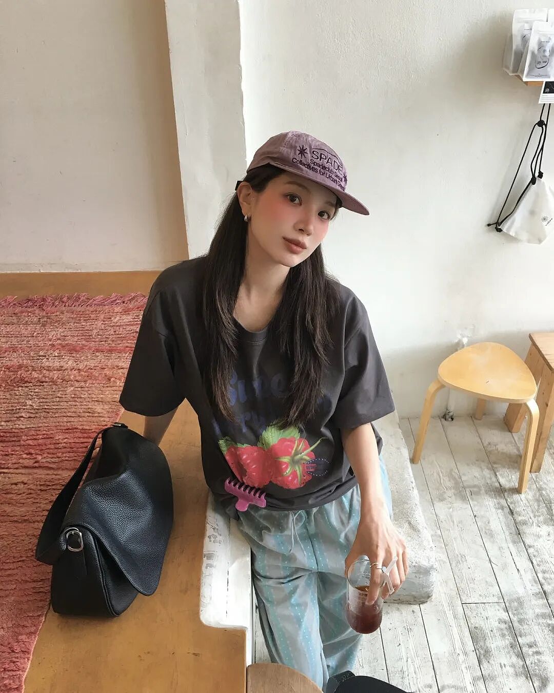 【时尚】ins高赞穿搭合集|为什么有些女生穿得简单,却总让人忍不住多看两眼?(组图) - 29