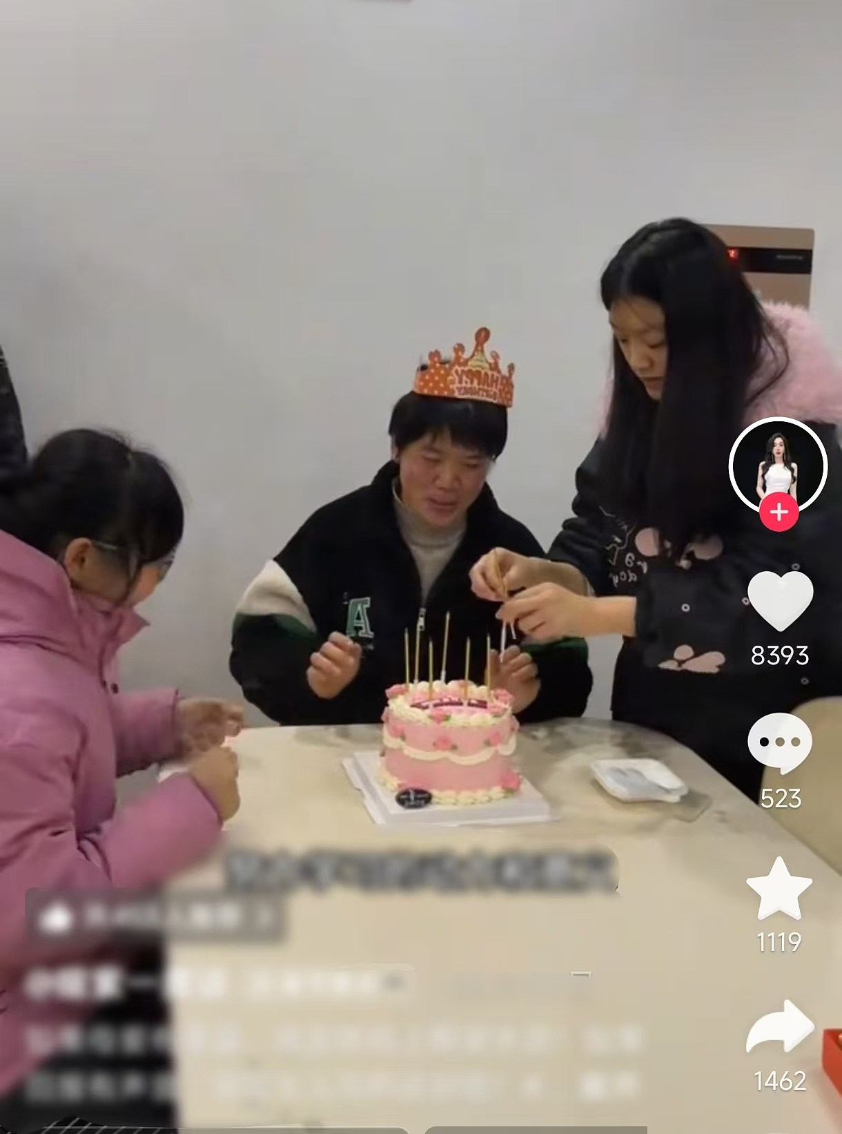 【情感】40岁单亲妈妈扛300斤水泥,做搬运工16年,月薪过万却住300元出租屋,背后的故事感动全网(组图) - 5