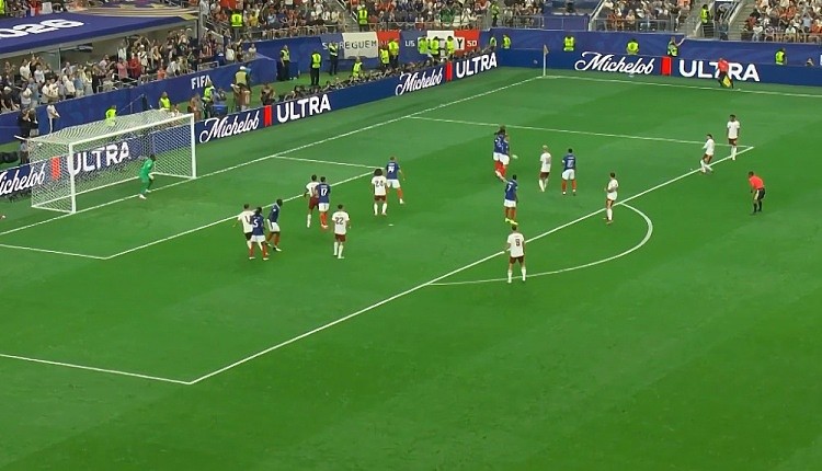 时隔16年进决赛!西班牙2-0法国,亚马尔造点,奥亚萨瓦尔、波罗破门(视频/组图) - 39