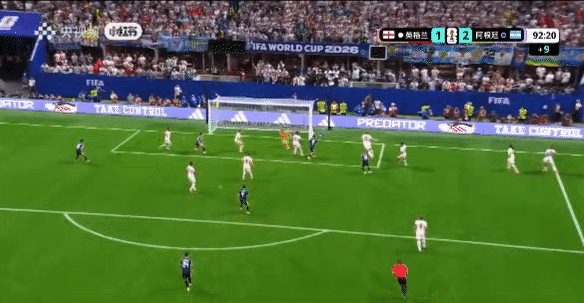 阿根廷2-1反杀英格兰,挺进世界杯决赛!梅西两度助攻居功至伟(视频/组图) - 18