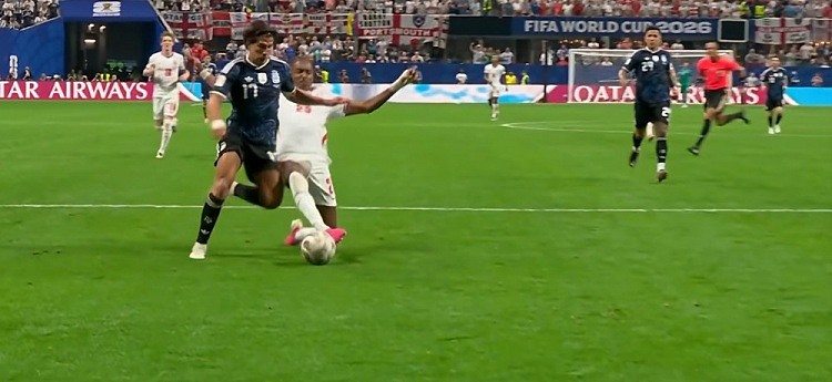 阿根廷2-1反杀英格兰,挺进世界杯决赛!梅西两度助攻居功至伟(视频/组图) - 39