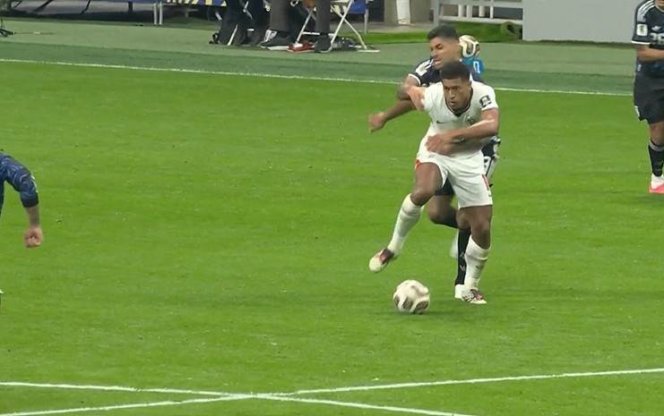 阿根廷2-1反杀英格兰,挺进世界杯决赛!梅西两度助攻居功至伟(视频/组图) - 37