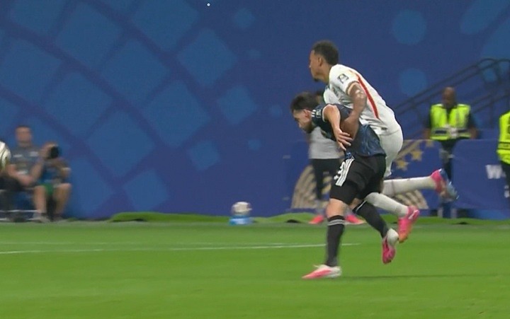 阿根廷2-1反杀英格兰,挺进世界杯决赛!梅西两度助攻居功至伟(视频/组图) - 28